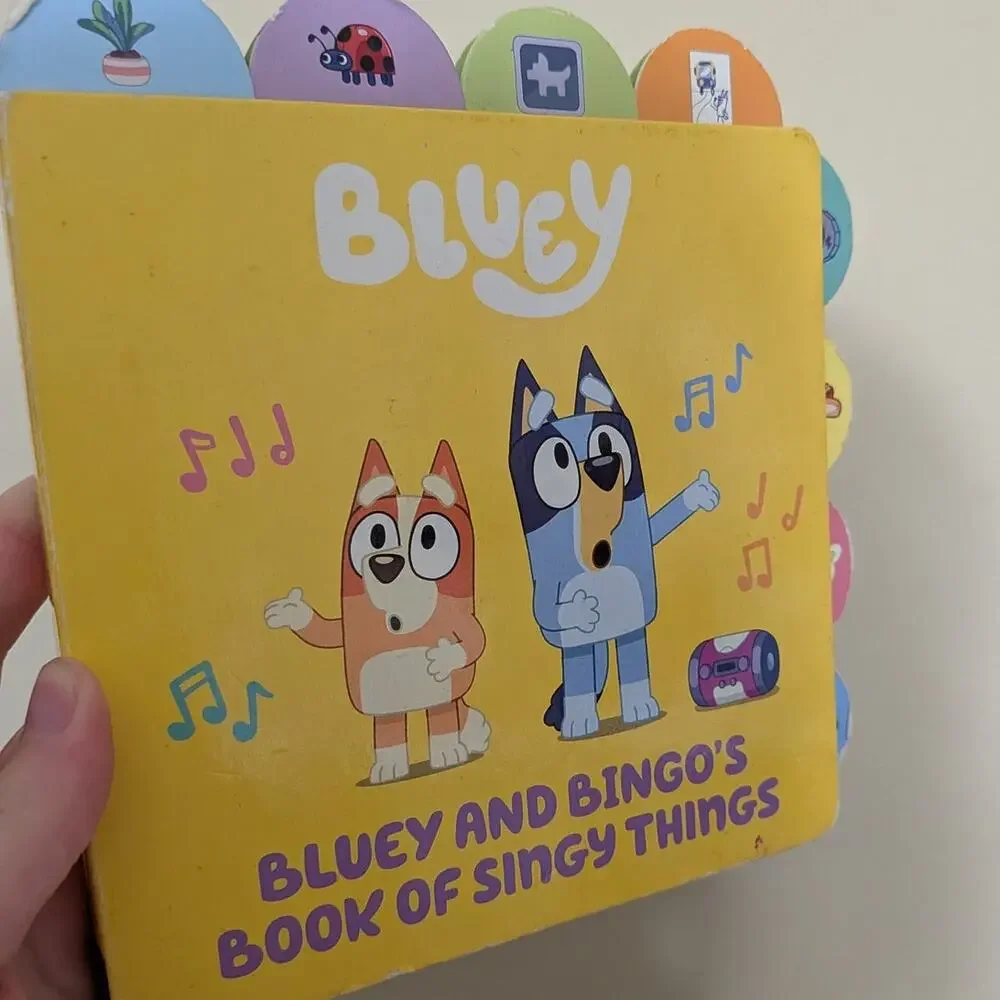 Bluey & Bingo's Book Of Singy Things